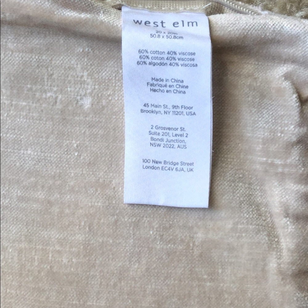 Throw pillow